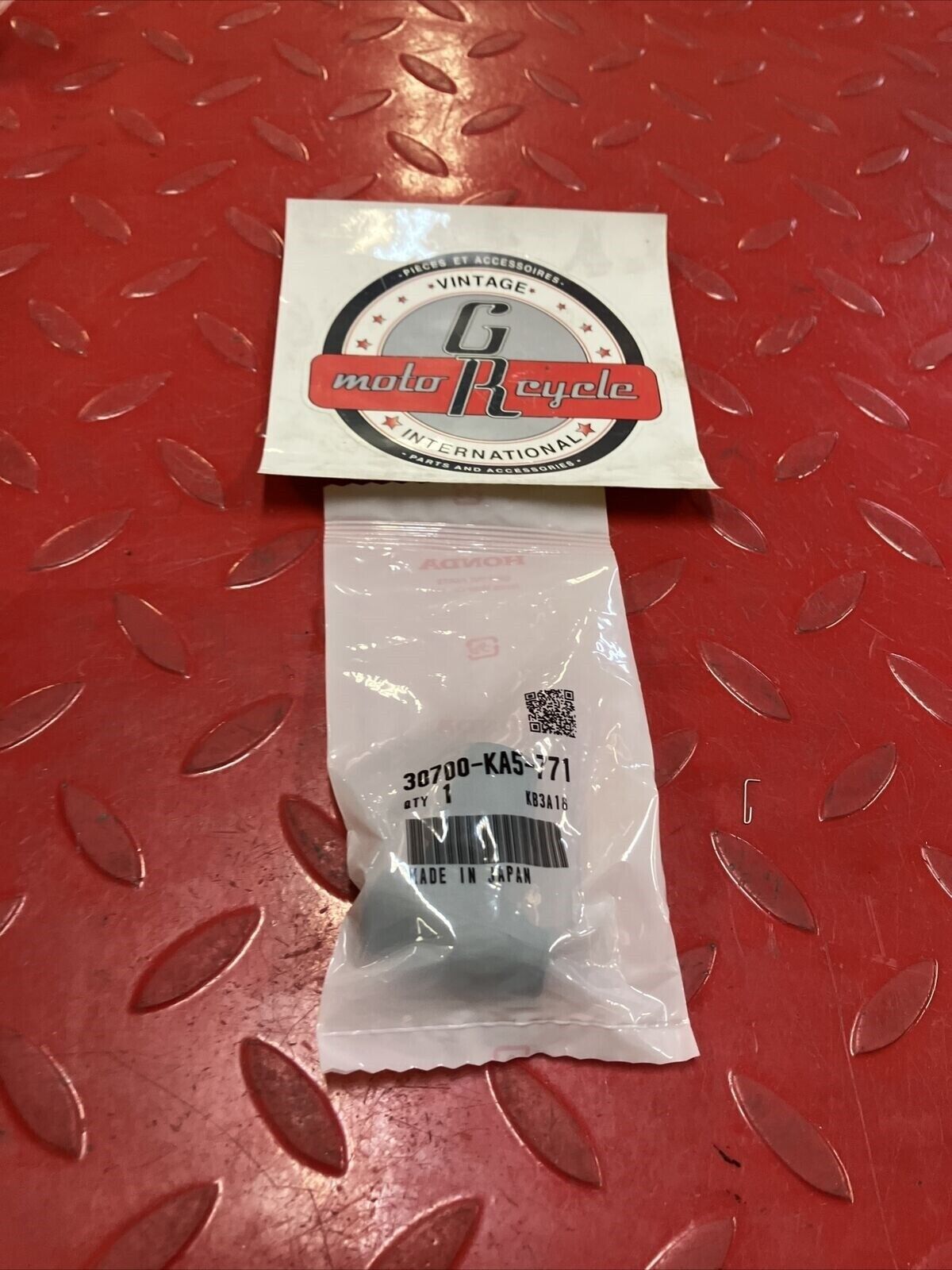 NEW Honda CR125R CR250R CR500R CR80R Spark plug cap cover H99