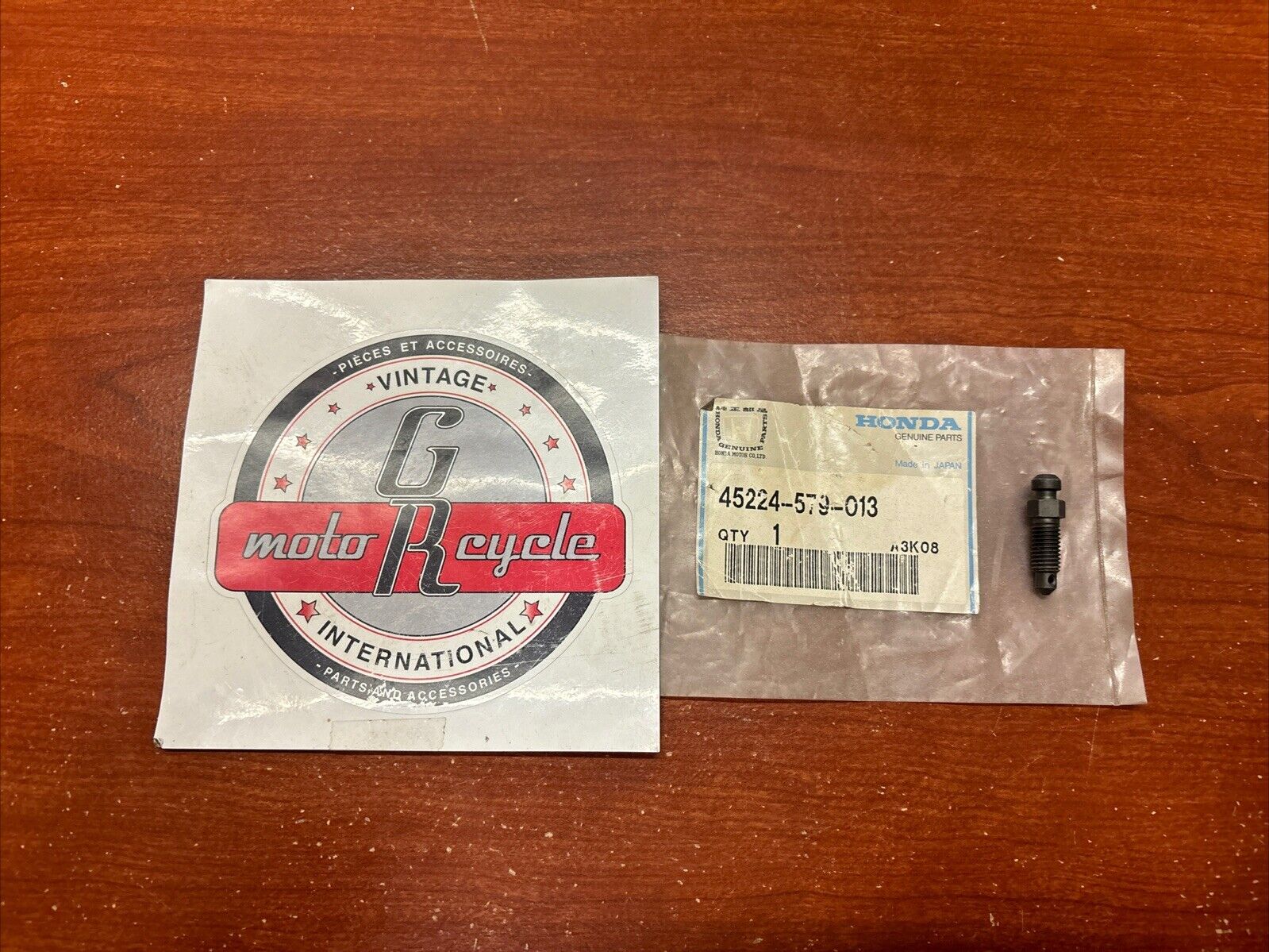 NOS Honda CB250 CB350 CB400F CB500 CB550 CB750 BLEEDER VALVE 45224-579-013 H155