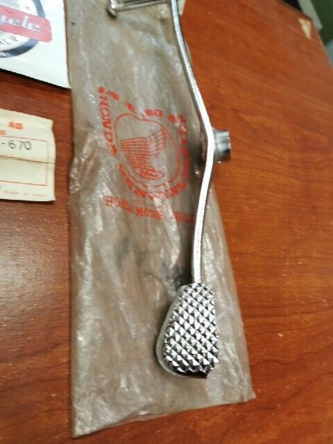 NOS Honda S90 CL90 GEARSHIFT PEDAL LEVER ARM 24700-028-670 SUB 24700-111-970 H75