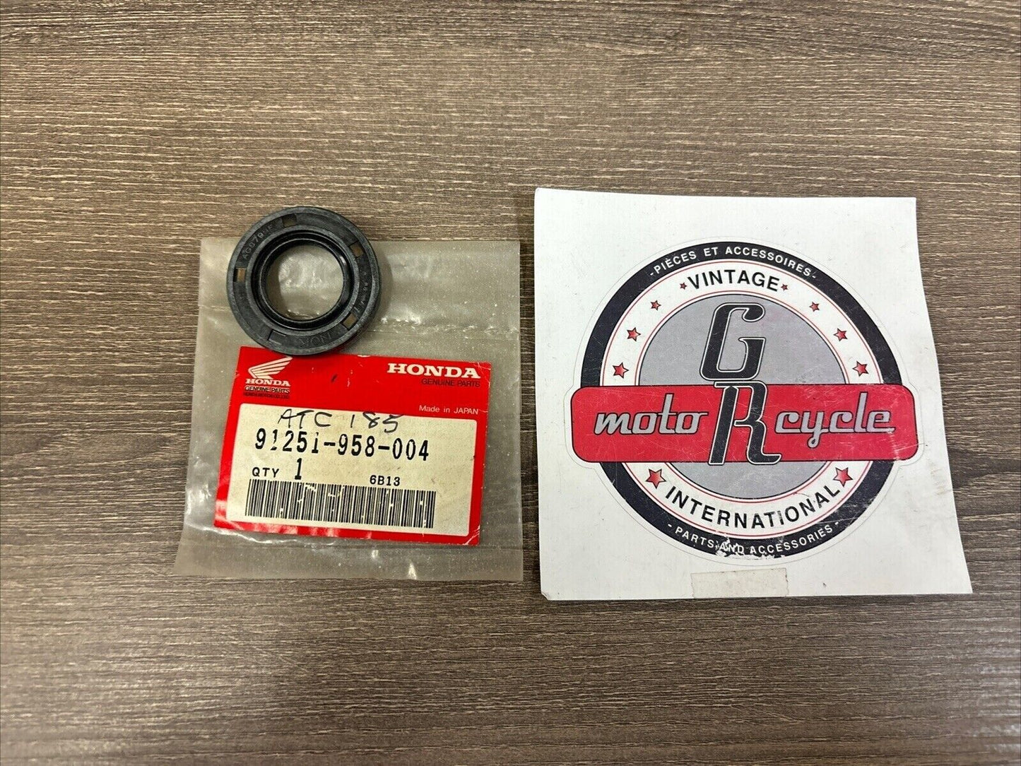 NOS Honda ATC110 ATC125M ATC200 ATC250 DUST SEAL 23X42X7 91251-958-004 H124