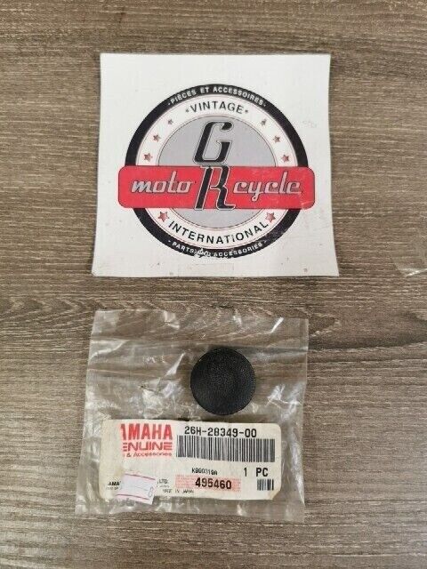 NOS YAMAHA XVZ13U XVZ12DKC2 YFM350UL CAP 26H-28349-00-00 Y106