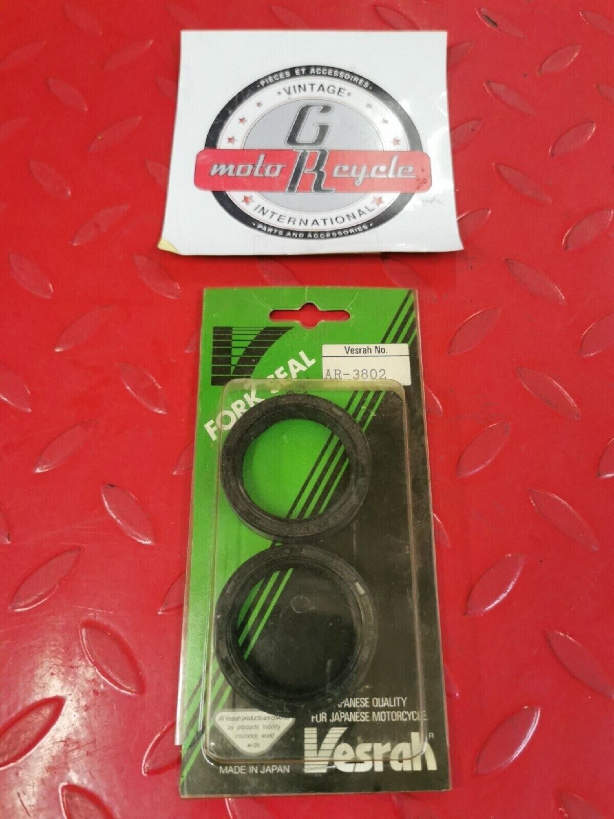NOS VESRAH  HONDA CR125R Fork Seal Kit   91255-KA3-701  AR-3802 J13