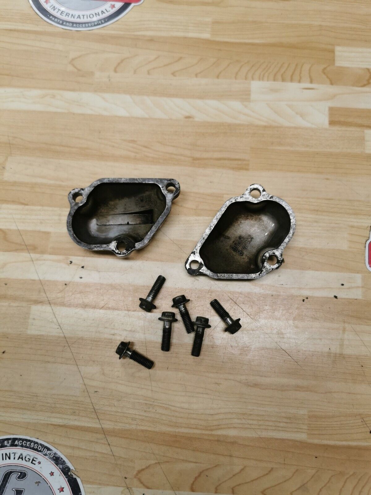 CR250R 1991 cylinder exhaust valve left right cover 1988 - 1991 12106-KS7-830 2