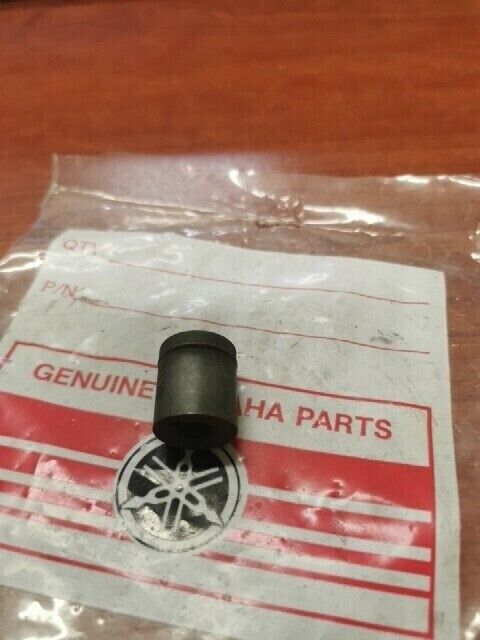 NOS Yamaha TX650 XS1 XS2 XS650 CAM 256-81651-10-00 Y162