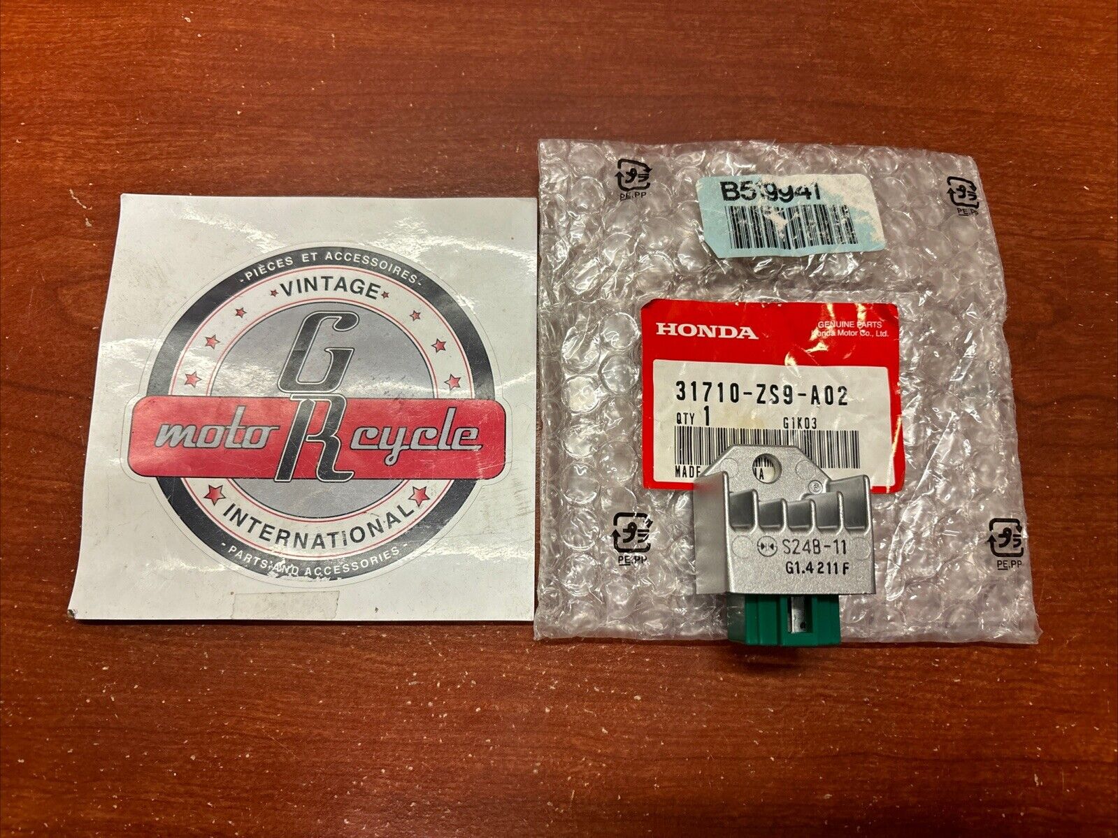 NOS Honda GX440IU REGULATOR RECTIFIER 31710-ZS9-A02 SUB 31710-ZS9-A01 H185
