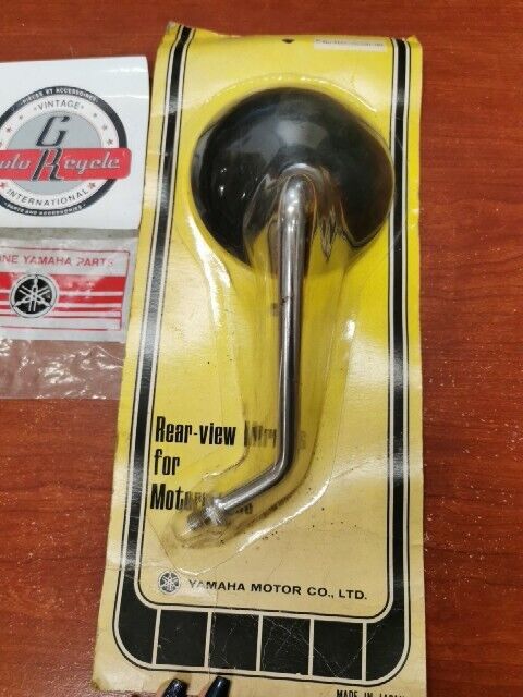 NOS Yamaha XS1100 XS400 XS750 XS250 RIGHT SIDE MIRROR 2H7-26290-00-00 Y179