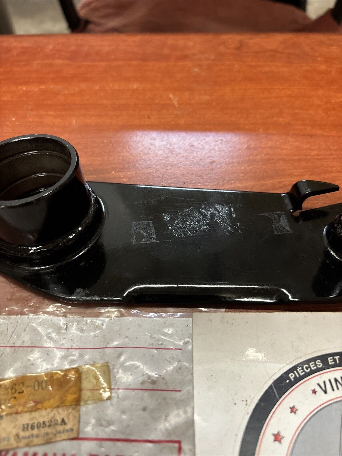 NOS Yamaha GP246F GP292F GS300 SM292F REAR ARM PIVOT 853-47362-00-00 Y184