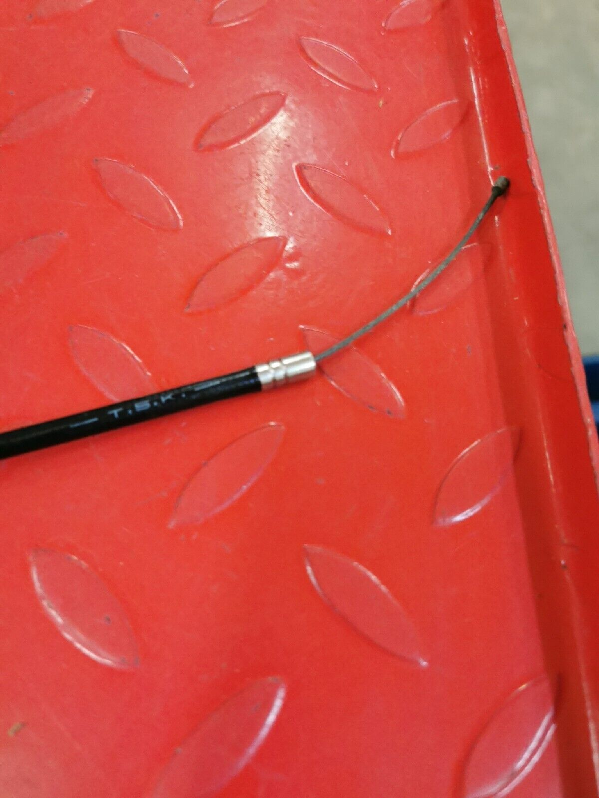 NOS SUZUKI  TS75  1975 1976   Throttle Cable Assembly 58300-26300  S13