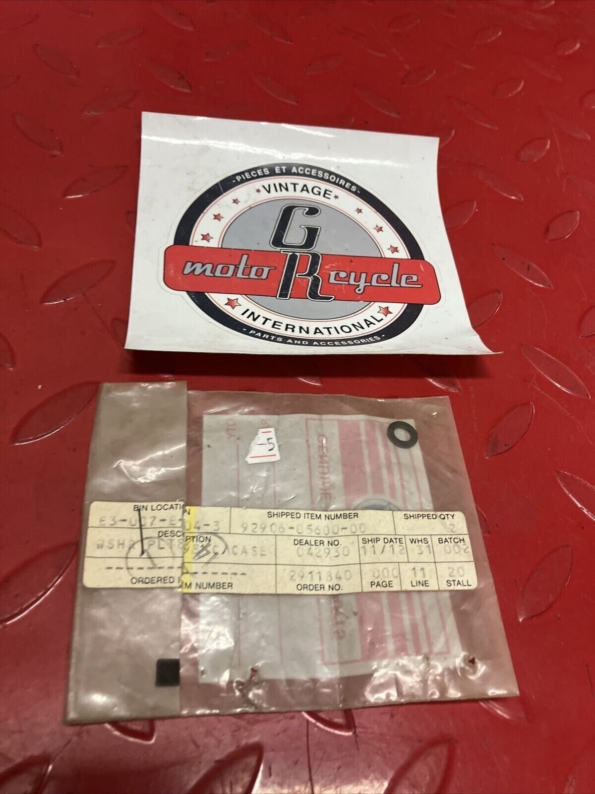 NOS YAMAHA WASHER PLATE 92906-05600-00 SUB BY 92907-05600-00 Y66