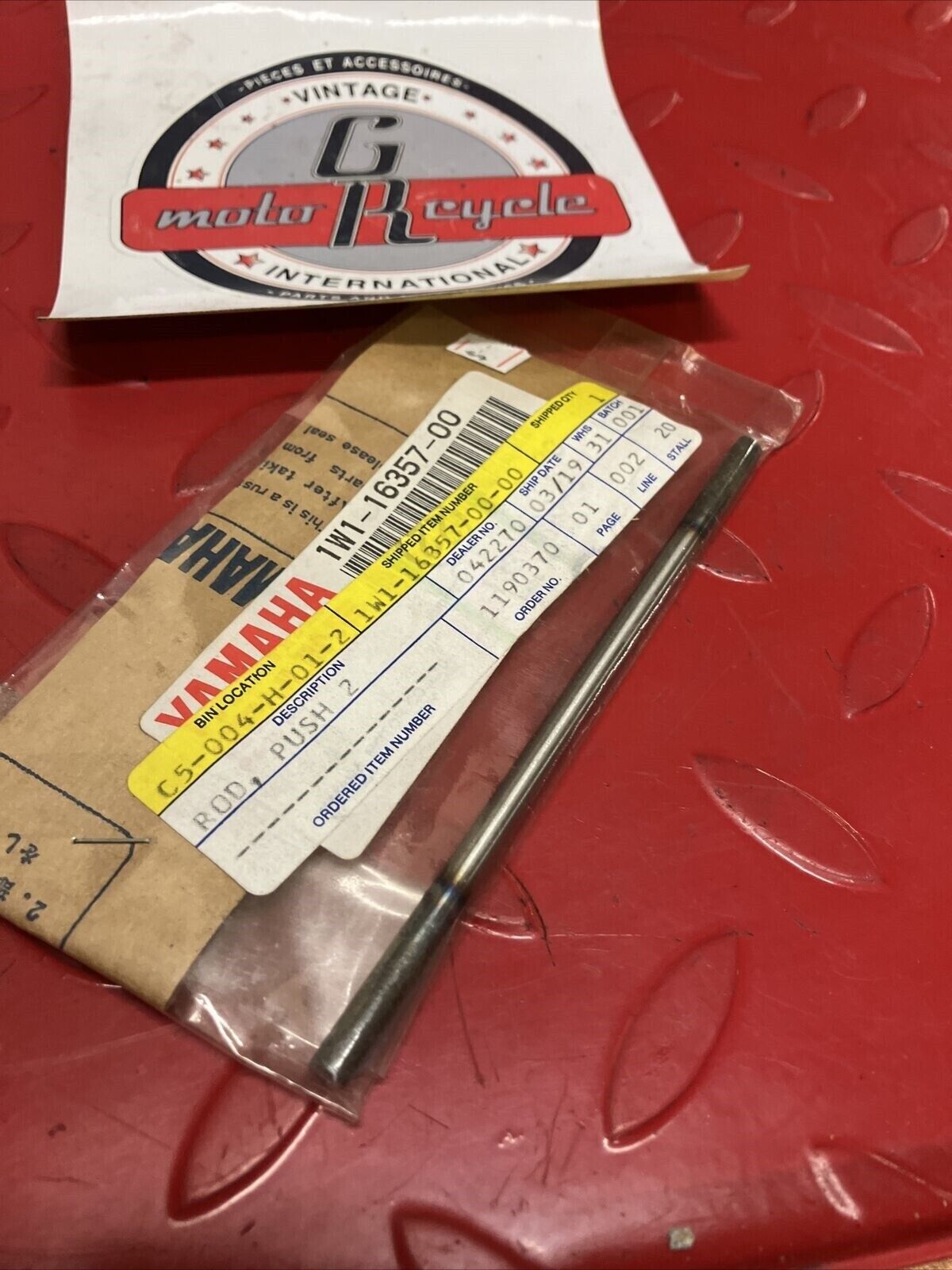 NOS YAMAHA CLUTCH PUSH ROD 1W1-16357-00-00 Y66