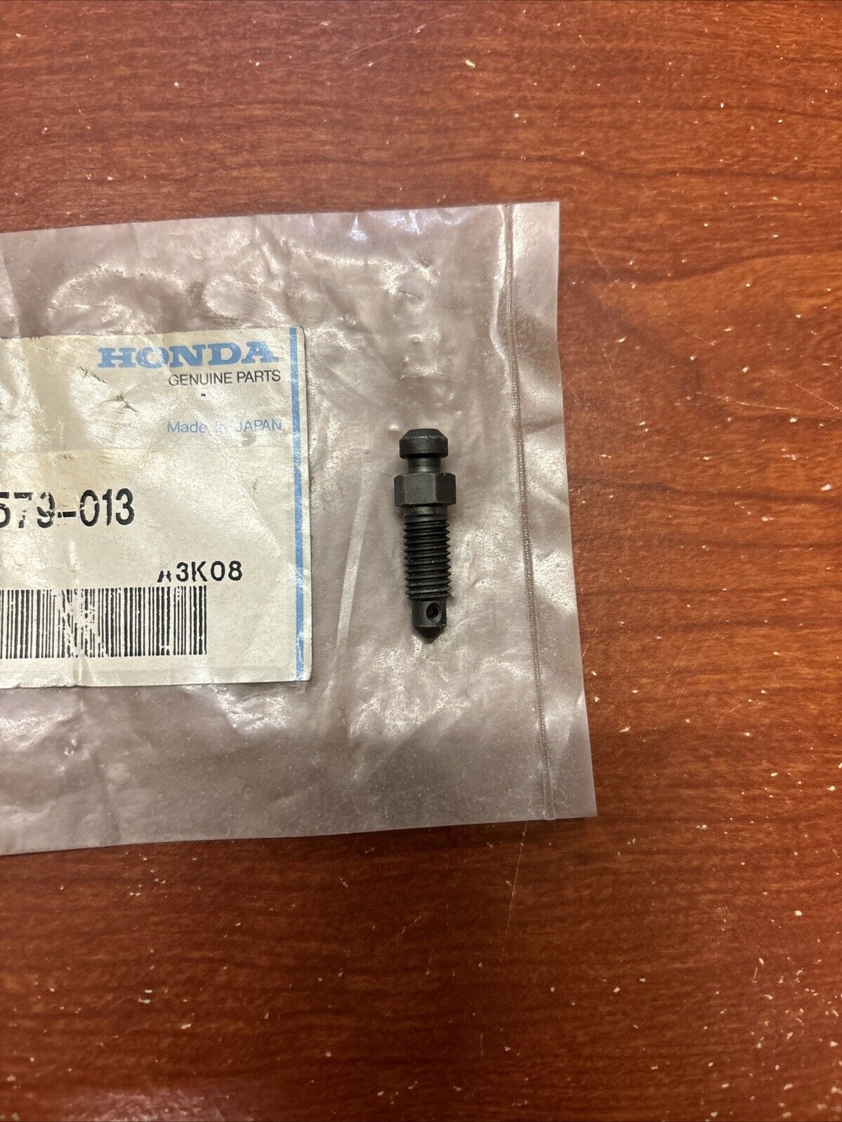 NOS Honda CB250 CB350 CB400F CB500 CB550 CB750 BLEEDER VALVE 45224-579-013 H155