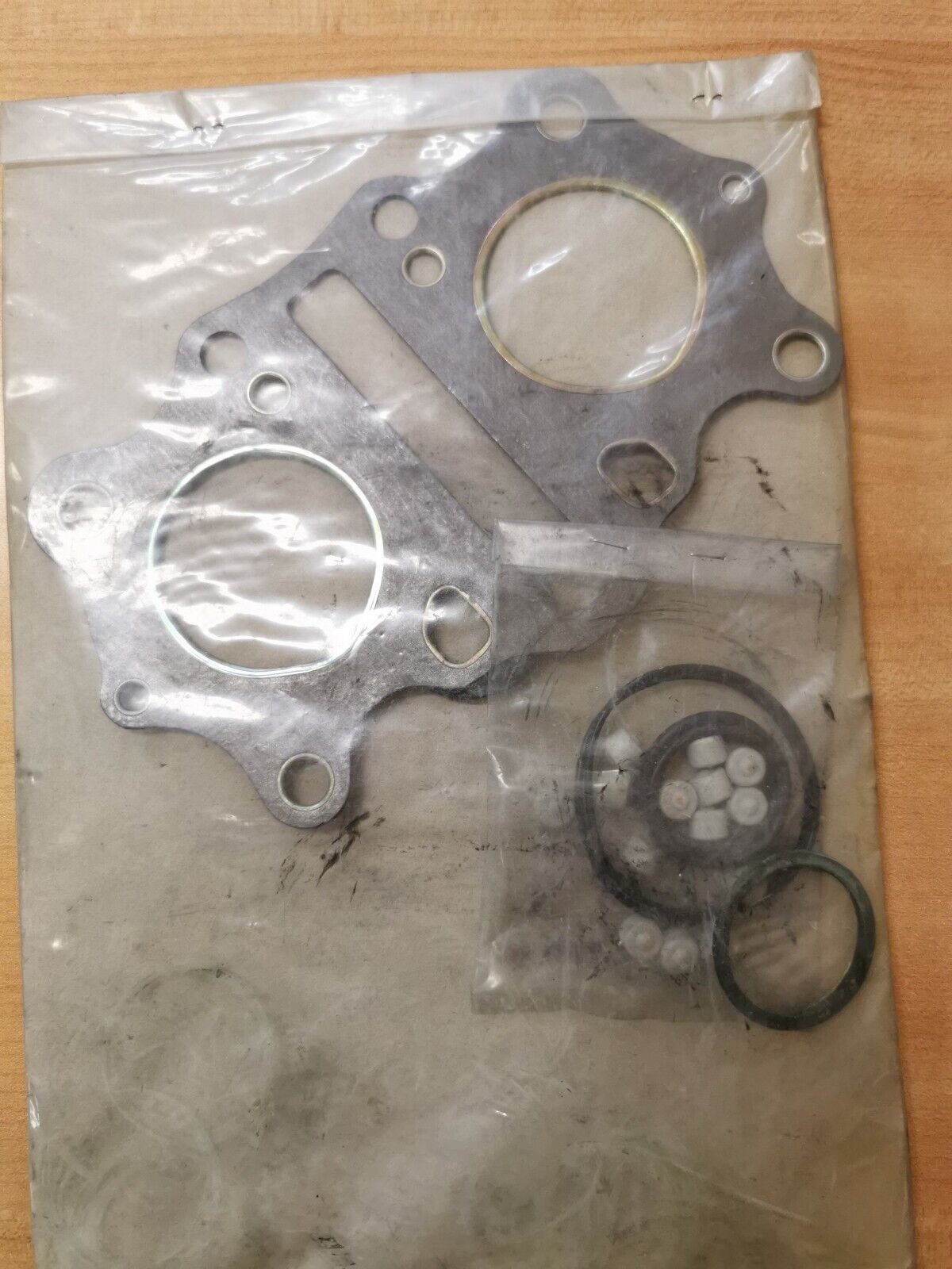 NOS HONDA  CB250  CL250  COMPLETE GASKET SET  H16