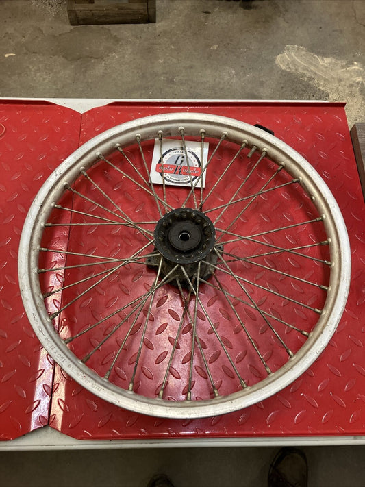 Honda CR250R 1984 Front wheel rim hub CR125R CR500R