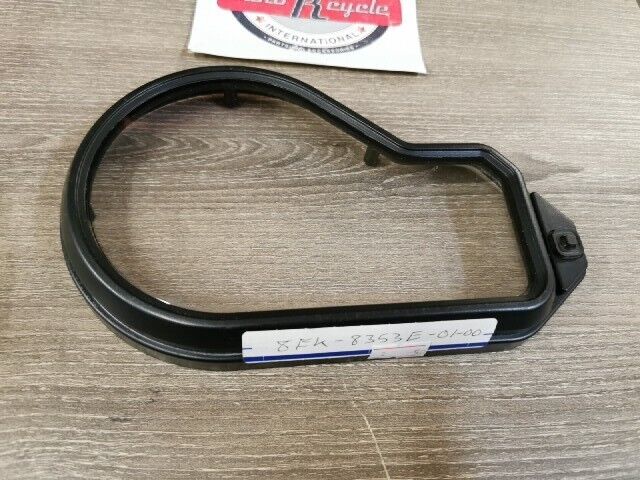 NOS YAMAHA RS90RL SXV60L RX10MJ RS90RW METER UPPER CASE 8EK-8353E-01-00 Y108