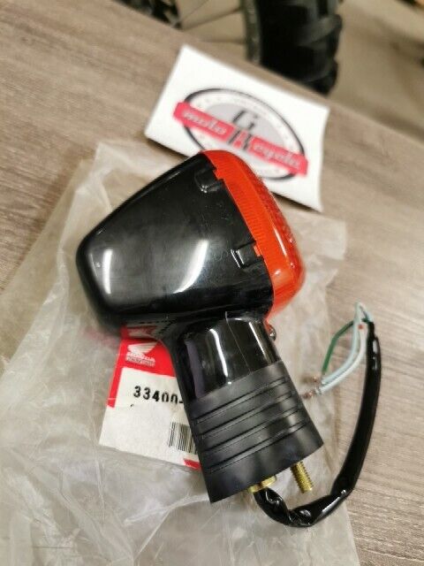 NOS HONDA CBR900RR CBR600RR TURN SIGNAL WINKER ASSY R FRONT 33400-MAS-671 H89