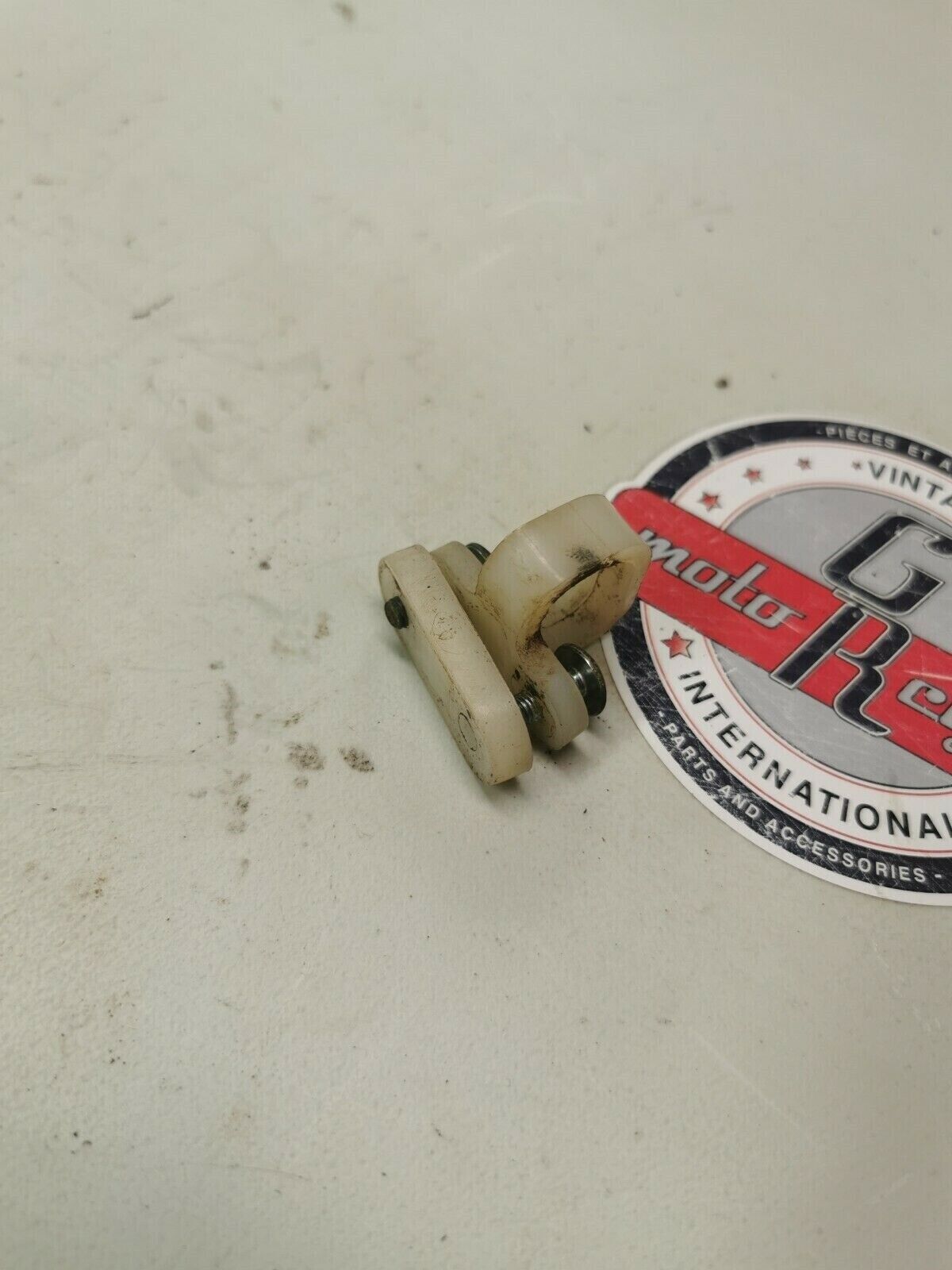 Suzuki RM125 1991 rear brake hose guide clamp bracket holder seat 61197-27C00