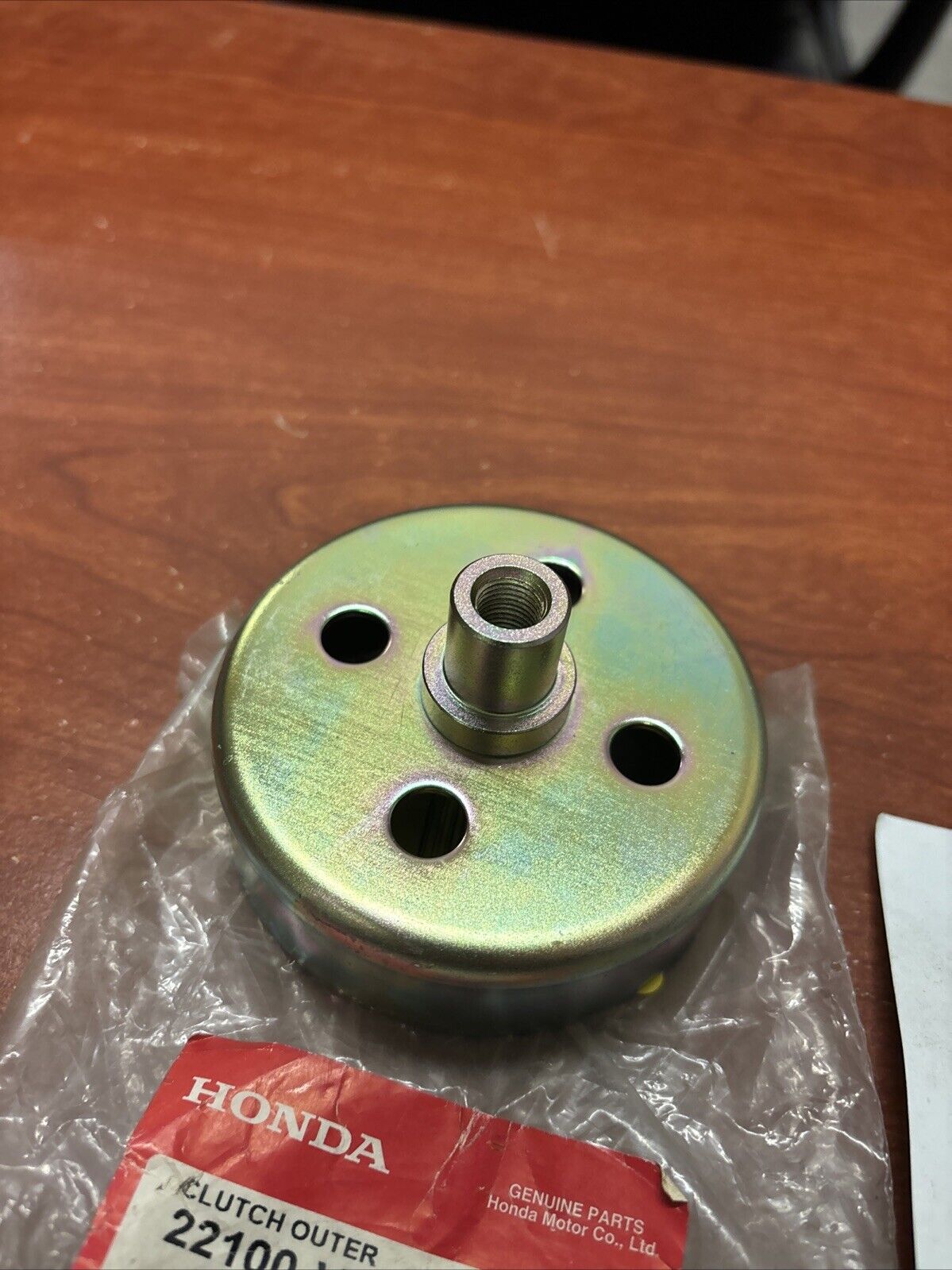 NOS Honda FG100 CLUTCH OUTER 22100-V06-000 H176
