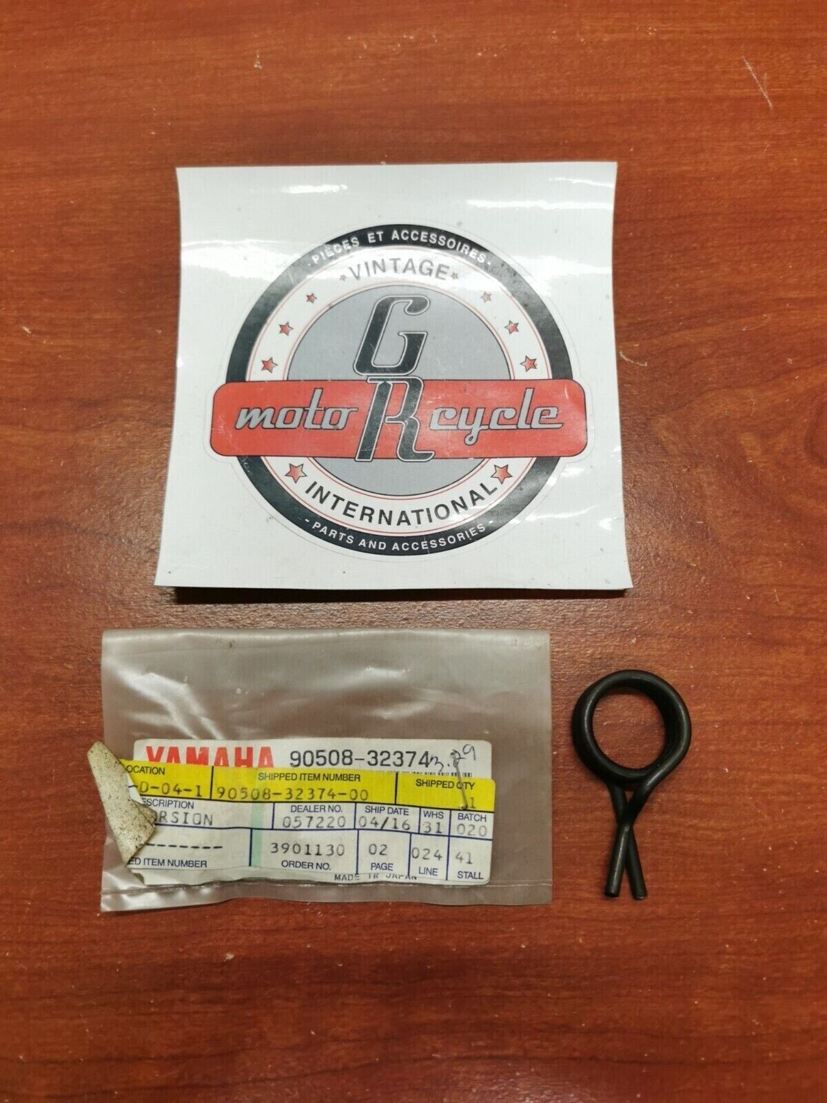 NOS Yamaha XV250 XT350 YZ250 TORSION SPRING 90508-32374-00 Y96