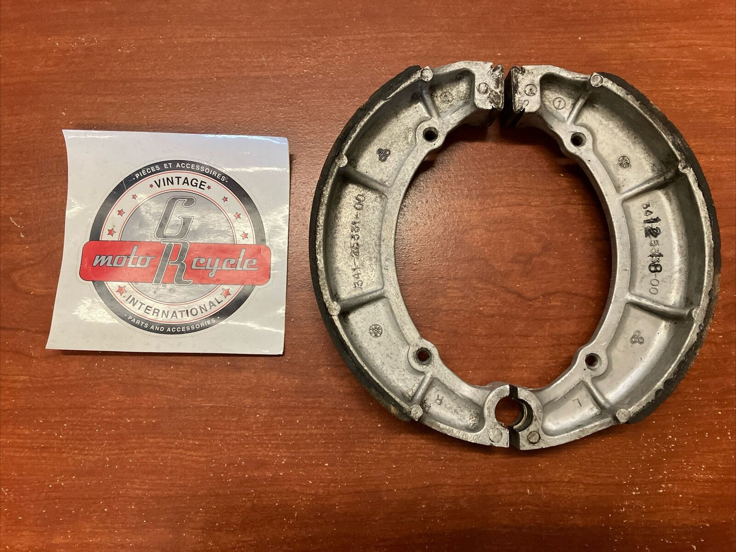 NOS Yamaha TX750 BRAKE SHOES 341-25331-00 SUB 341-25330-00-00 341-25330-10 Y165