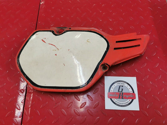 Honda CR250R 1986 right side cover panel number plate plastic