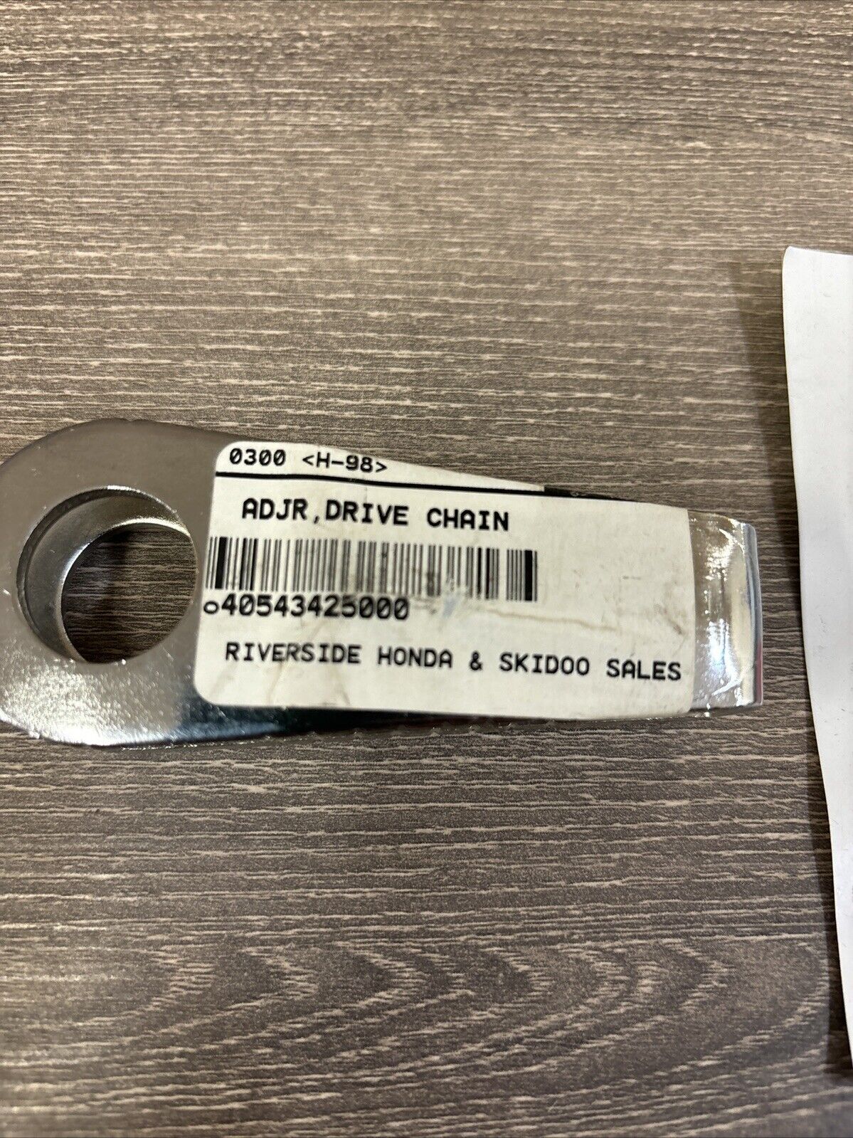NOS Honda CB650 C P CB750 C K L P DRIVE CHAIN ADJUSTER 40543-425-000 H127