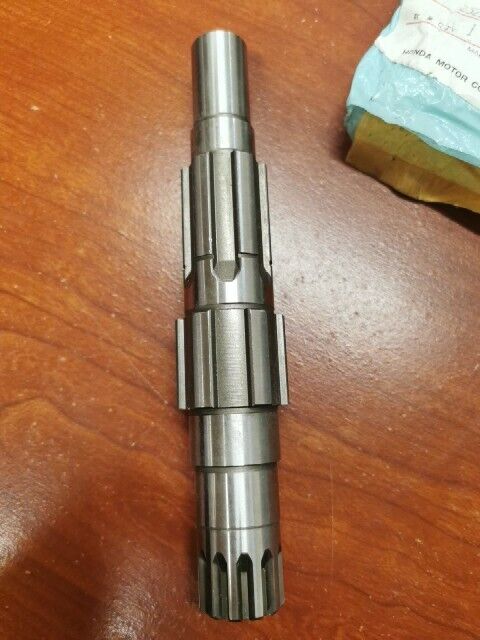 NOS Honda 1986 1987 CR250R TRANSMISSION COUNTERSHAFT 23221-KS7-000 H80