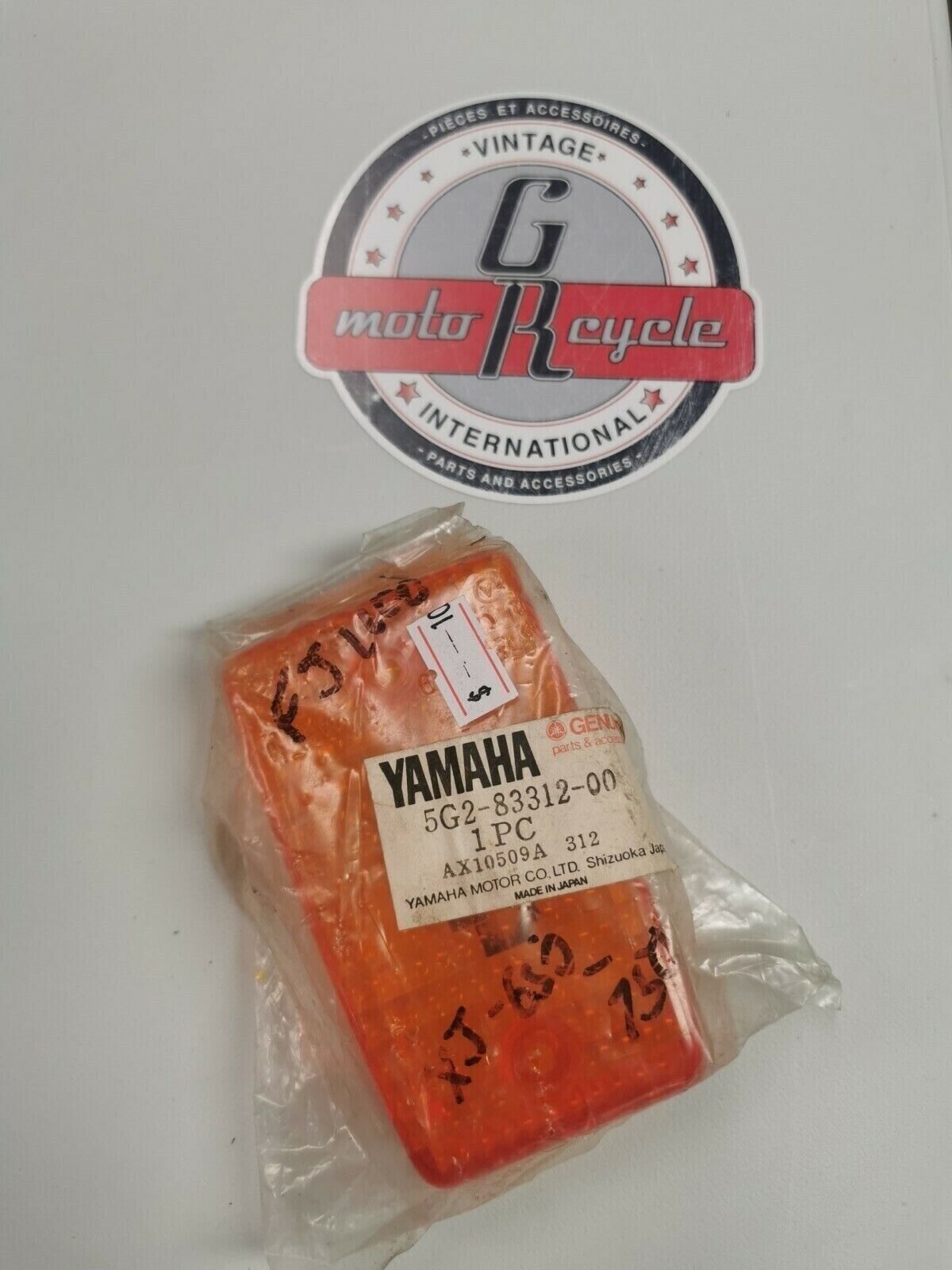 NOS Yamaha XJ650/750 FJ1100 FLASHER LENS 5G2-83312-00-00 Y2