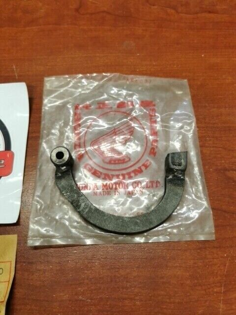 NOS Honda CB250 CB360 CJ250 CJ360 ARM CAM CHAIN TENSIONER 14501-369-010 H73