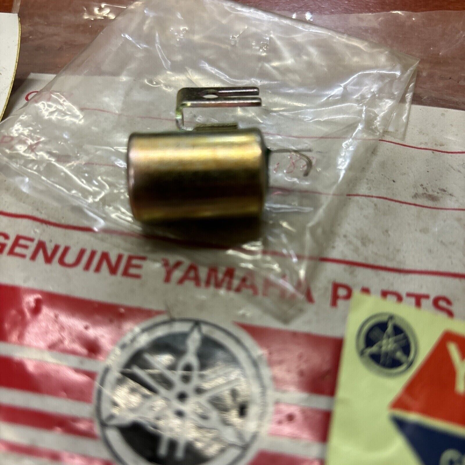 NEW NOS Yamaha 1974 1977 1978 DT250 CONDENSER 654-81325-20-00 Y173