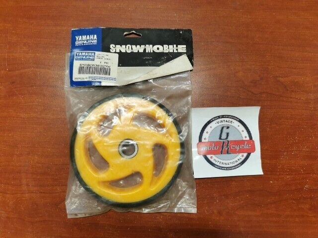 NOS Yamaha YELLOW LARGE WHEEL SMA-8CR38-02-YW Y110