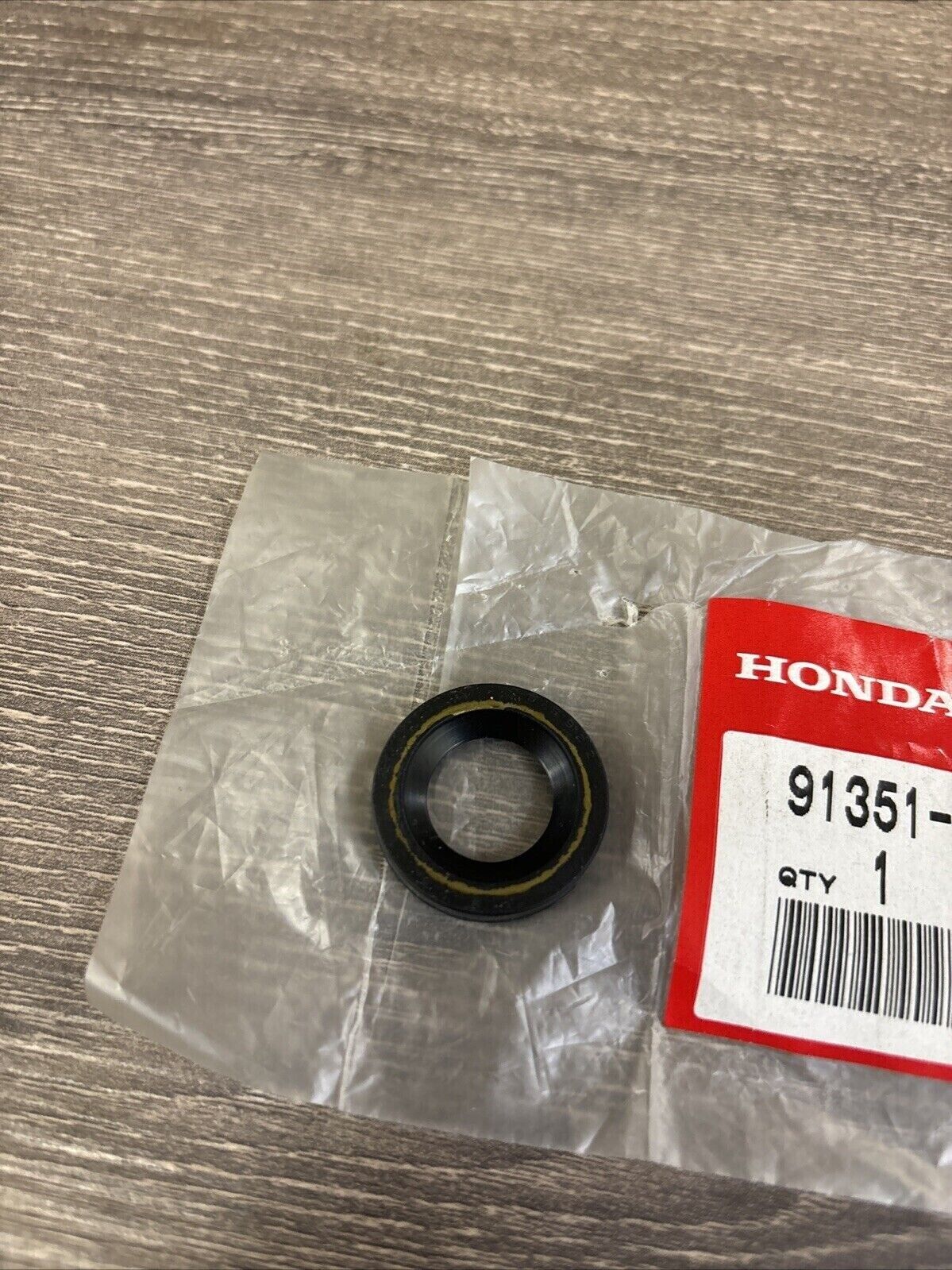 NOS Honda 1988 CR250R CUSHION DUST SEAL 91351-KS7-831 H123