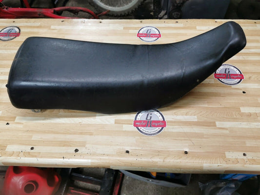 Honda CR125R 1984 seat saddle pan 2