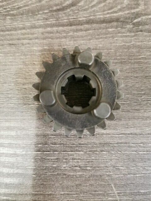 NOS HONDA C110 CA110 1962 GEAR 3RD M 22T 23451-011-020 H95