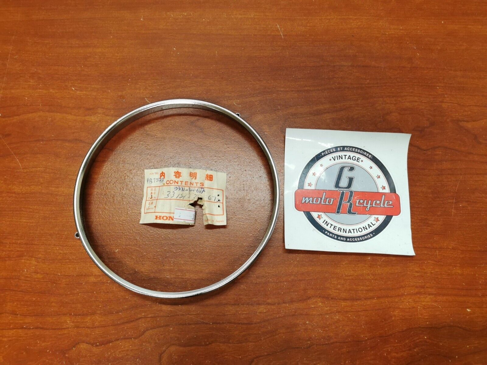 NOS Honda CB450 CB500 CB550 CB750 HEADLIGHT RETAINING RING 33121-300-672 H63