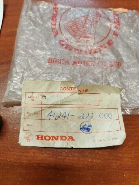 NOS Honda CB160 CB175 CL160 CL175 REAR WHEEL DAMPER BUSHING 41241-222-000 H69