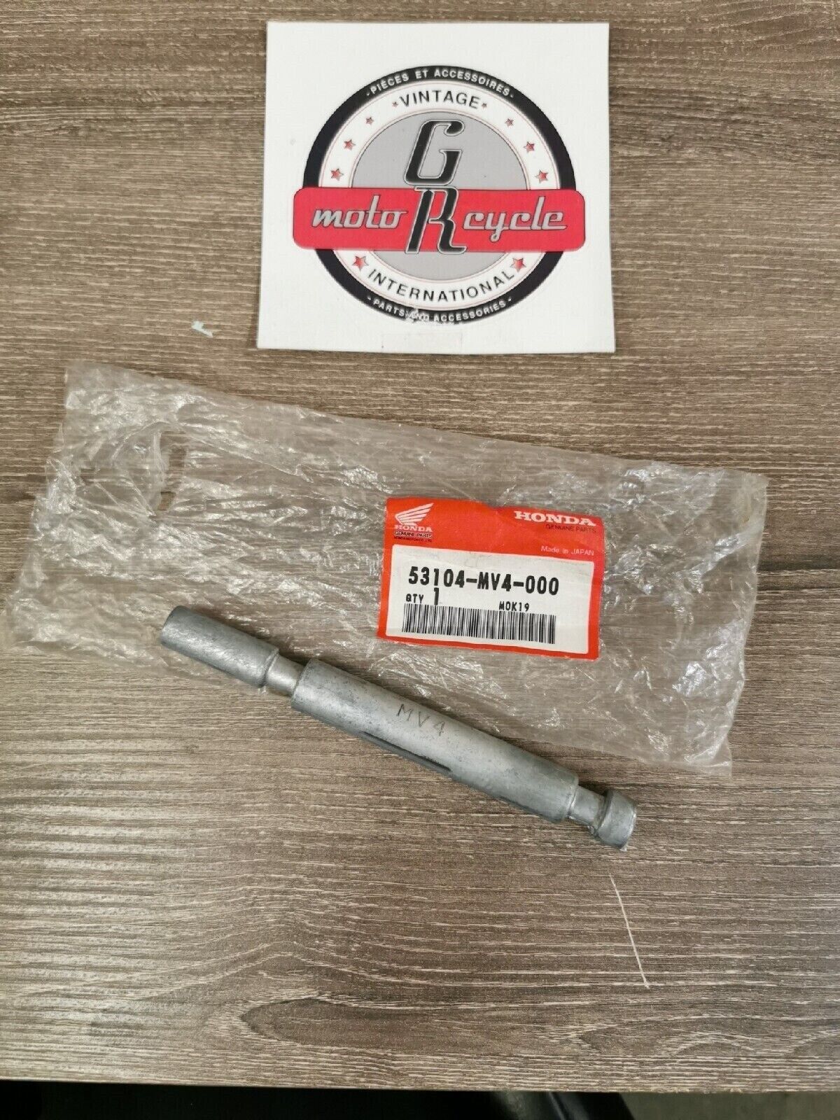 NOS HONDA CBR600SE CBR600F3 VFR1200FD  HANDLEBAR WEIGHT 53104-MV4-000 H46