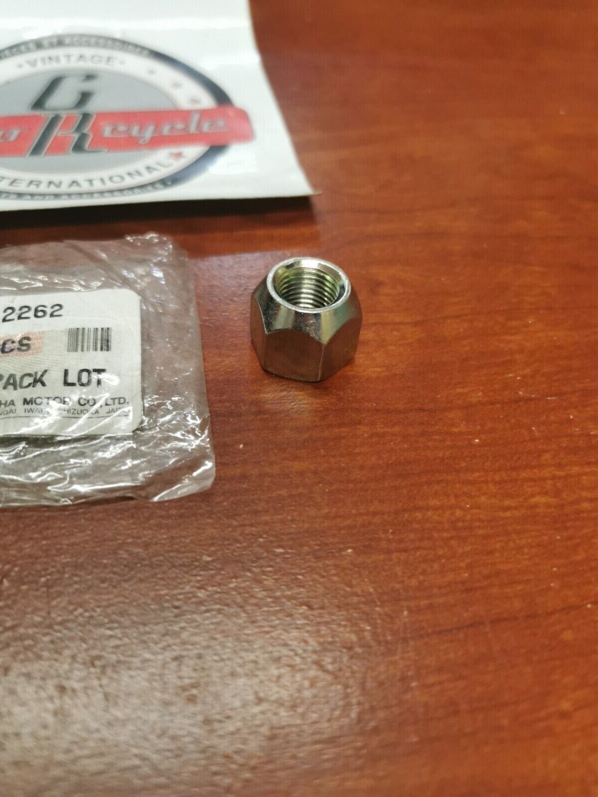 NOS Yamaha YXP1000 YXP700 YXM700 YXC70 NUT 90179-12262-00 Y81