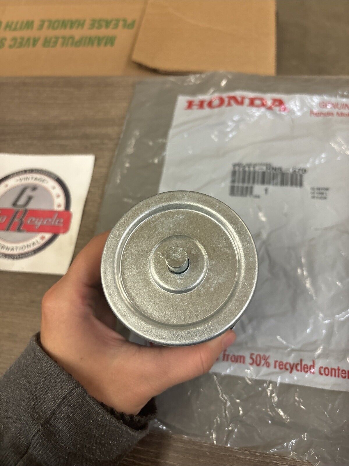 NOS Honda TRX350 FE FM TE TM AIR CLEANER BODY 17211-HN5-670 H136