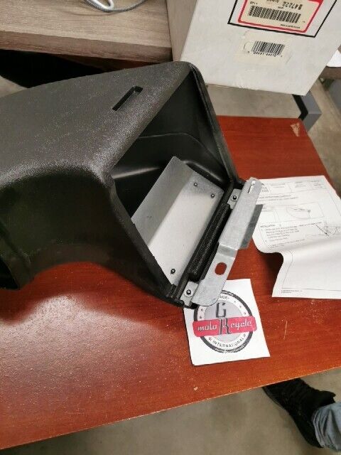 NOS Honda SIDE DISCHARGE CHUTE KIT 06814-VG4-010