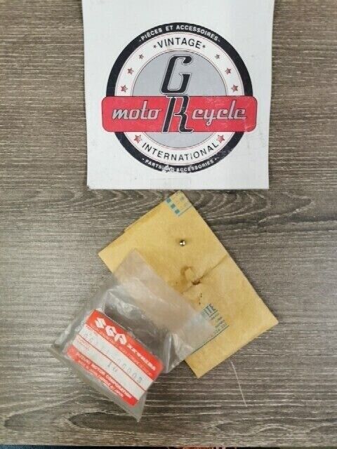 NOS SUZUKI A100 AH100 ALT125 ALT185 AP50 DR100 DR125S DS100 BALL 06111-06003 S57