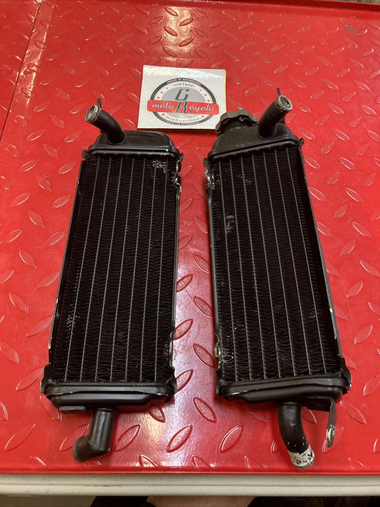 Suzuki RM125 1985 left right radiator set 1985 17710-14502 1984