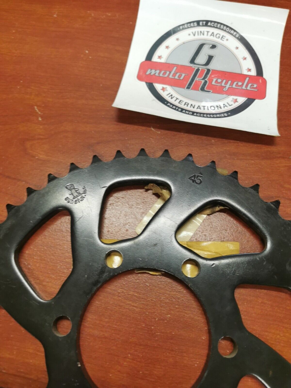 NOS Yamaha REAR DRIVE SPROCKET 45T 5K5-25445-20-33 SUB. 5K5-25445-20-00 Y90
