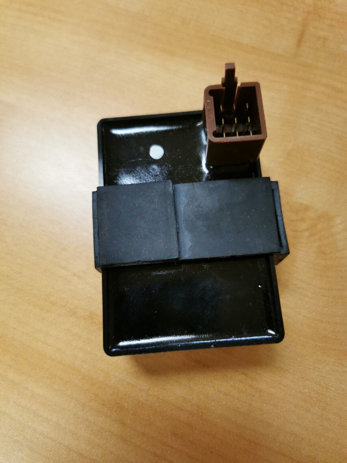 NOS HONDA GL1100 1982 CANCEL UNIT TURN SIGNAL 35220-MB9-005  H22