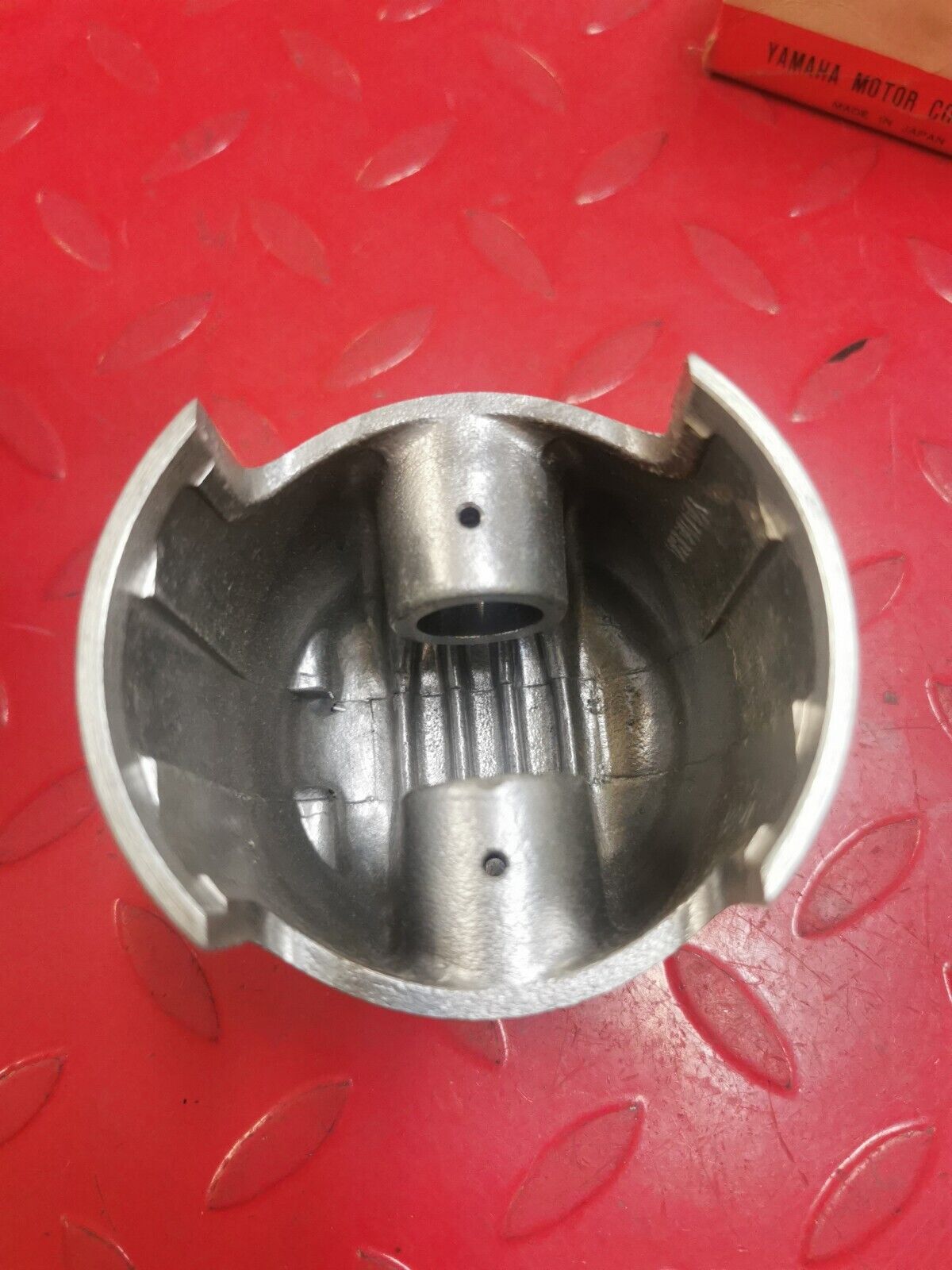 NOS Yamaha RT1 RT1B RT1MX RT1M PISTON 1 O/S 0.25 275-11635-00-00 Y34