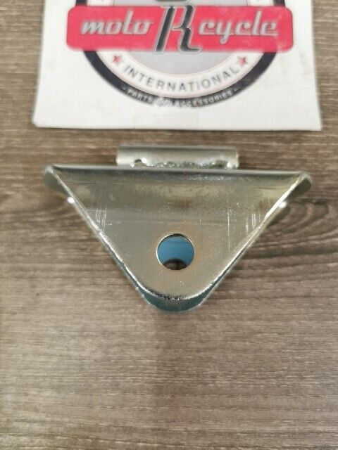 NOS YAMAHA EC540C EC540D ET340 1982 1983 BRACKET HITCH 1 8H7-77591-00-00 Y170