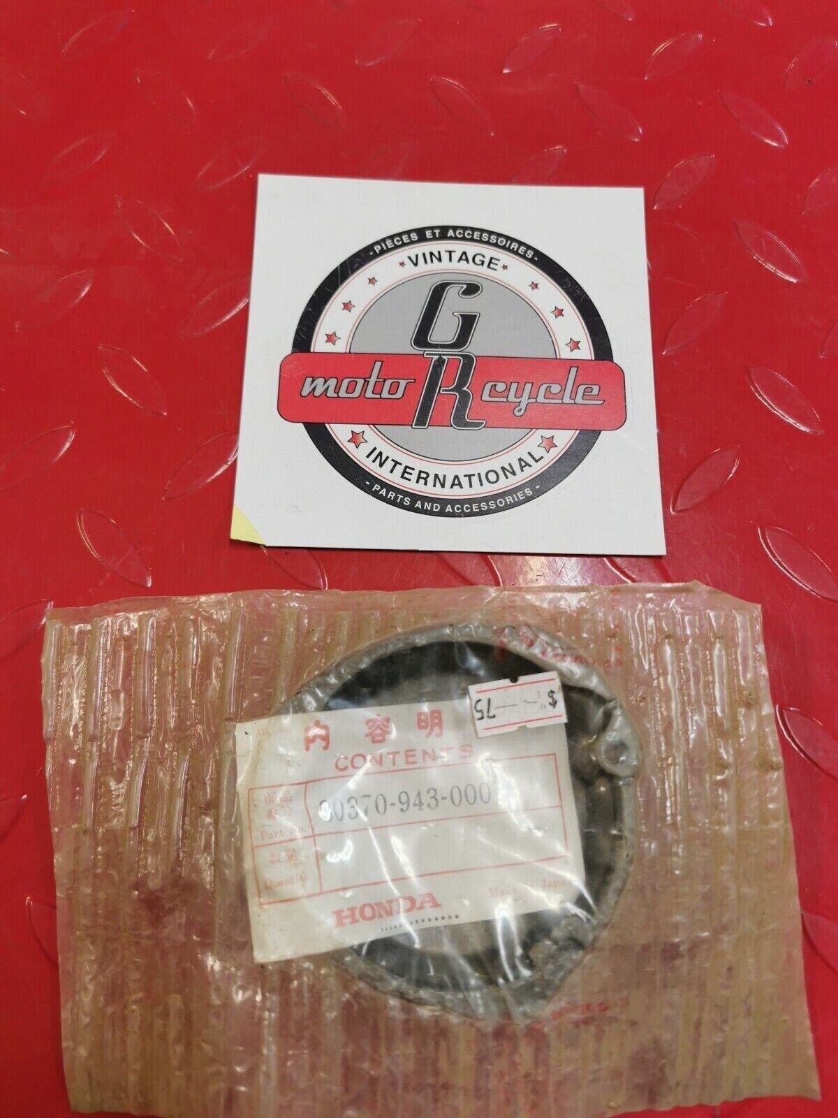 NOS Honda 1979 - 1980 ATC110 POINT COVER 30370-943-000 H9