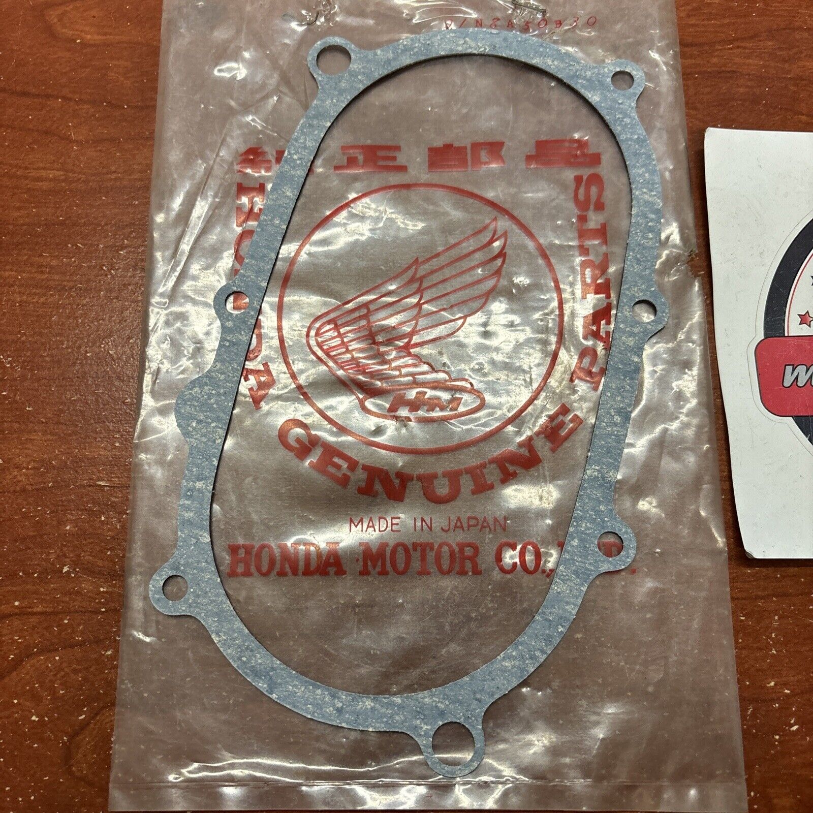 NOS Honda 1985 FL350R LEFT CRANKCASE COVER GASKET 11395-VM0-306 H147
