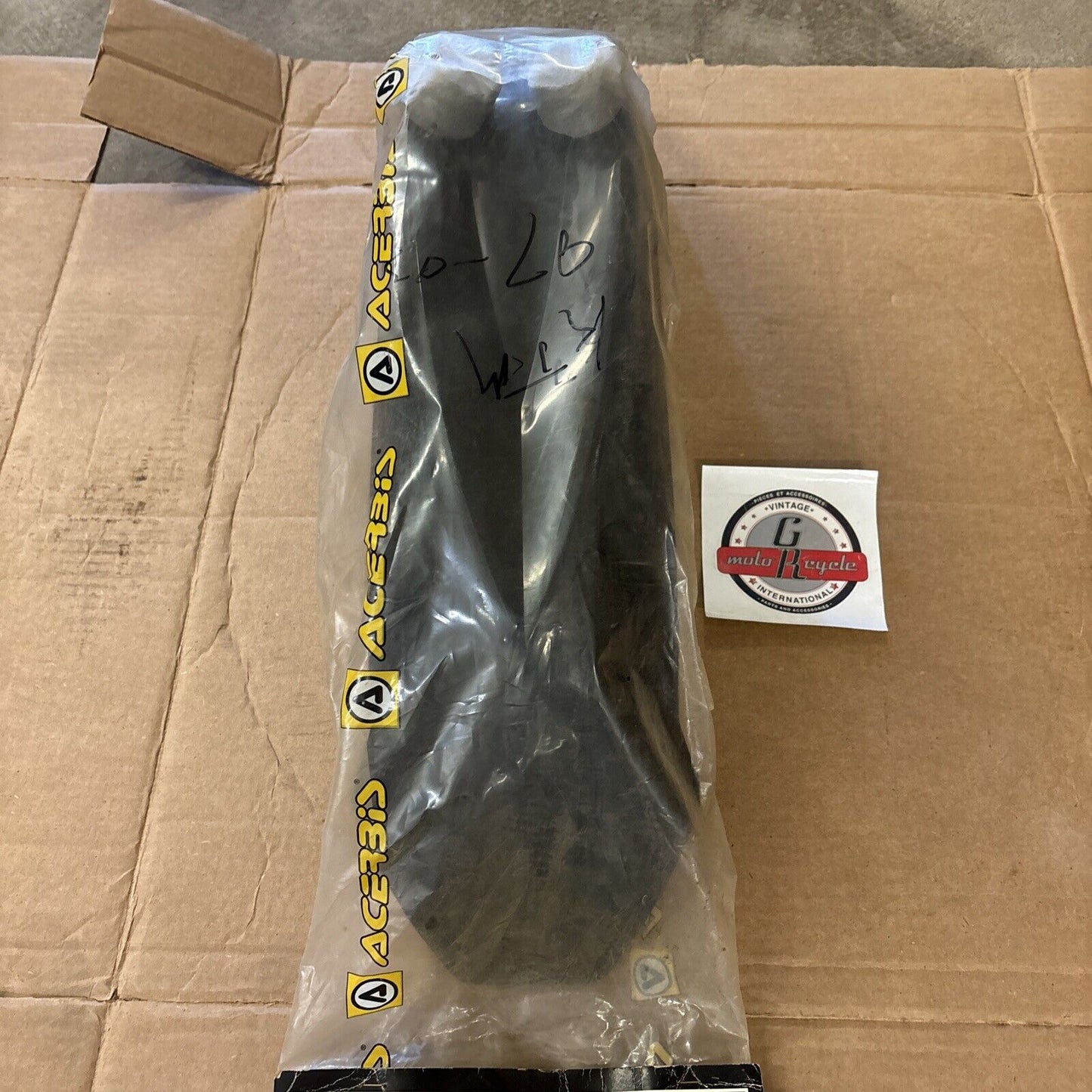 NOS ACERBIS FRONT FENDER BLACK 2040300001
