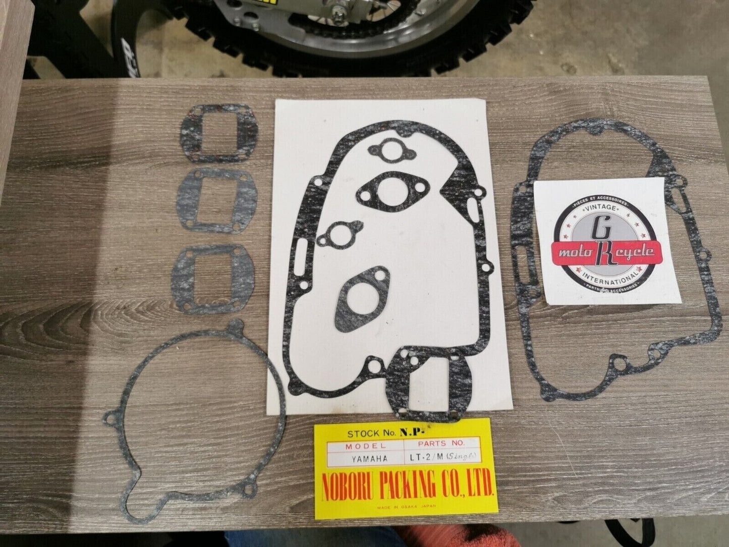 NOS NOBORU NP YAMAHA LT2  INCOMPLETE  GASKET KIT SET J46