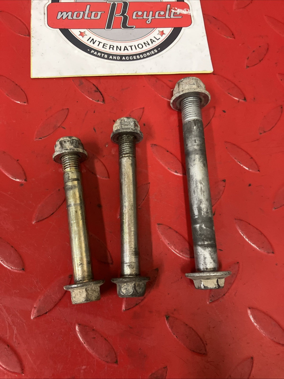 Honda CR250R 1985 Swingarm rear shock inkage dogbone bolts flange CR125R CR500R